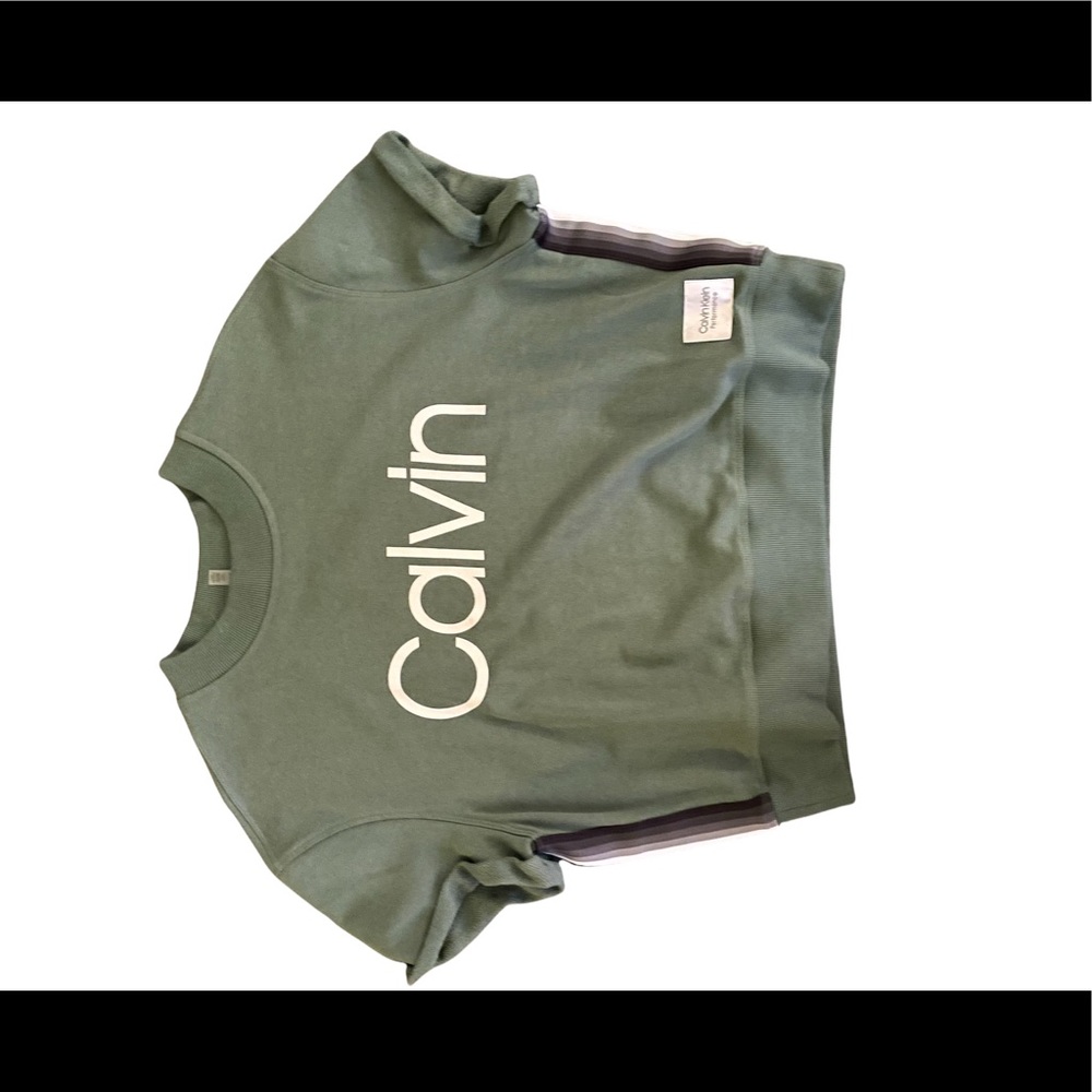 Calvin Klein woman’s crop top